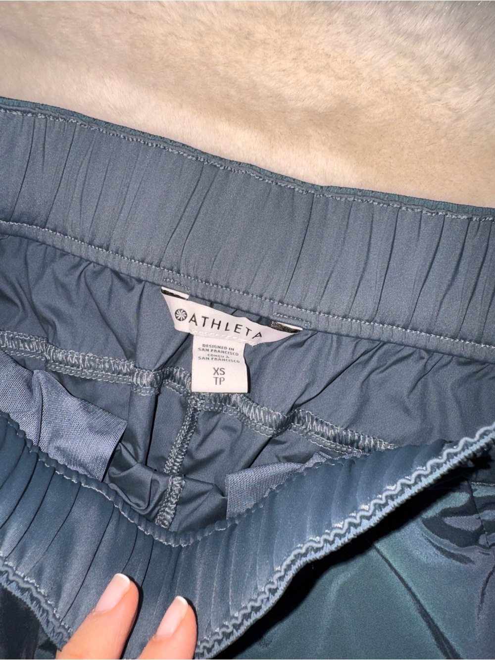 4+ 50% OFF | Athleta Men's Dark Blue Elastic-Waist Jogger Pants - Picture 7 of 9